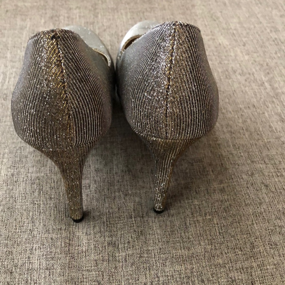 Fiona Women’s Gold/Silver Heels - Picture 6 of 6